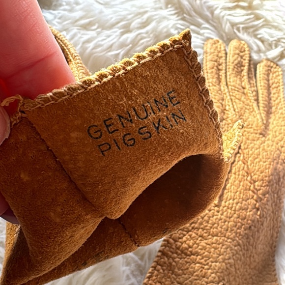 Vintage Tan Textured Brown Leather Gloves, Ladies - Picture 3 of 3